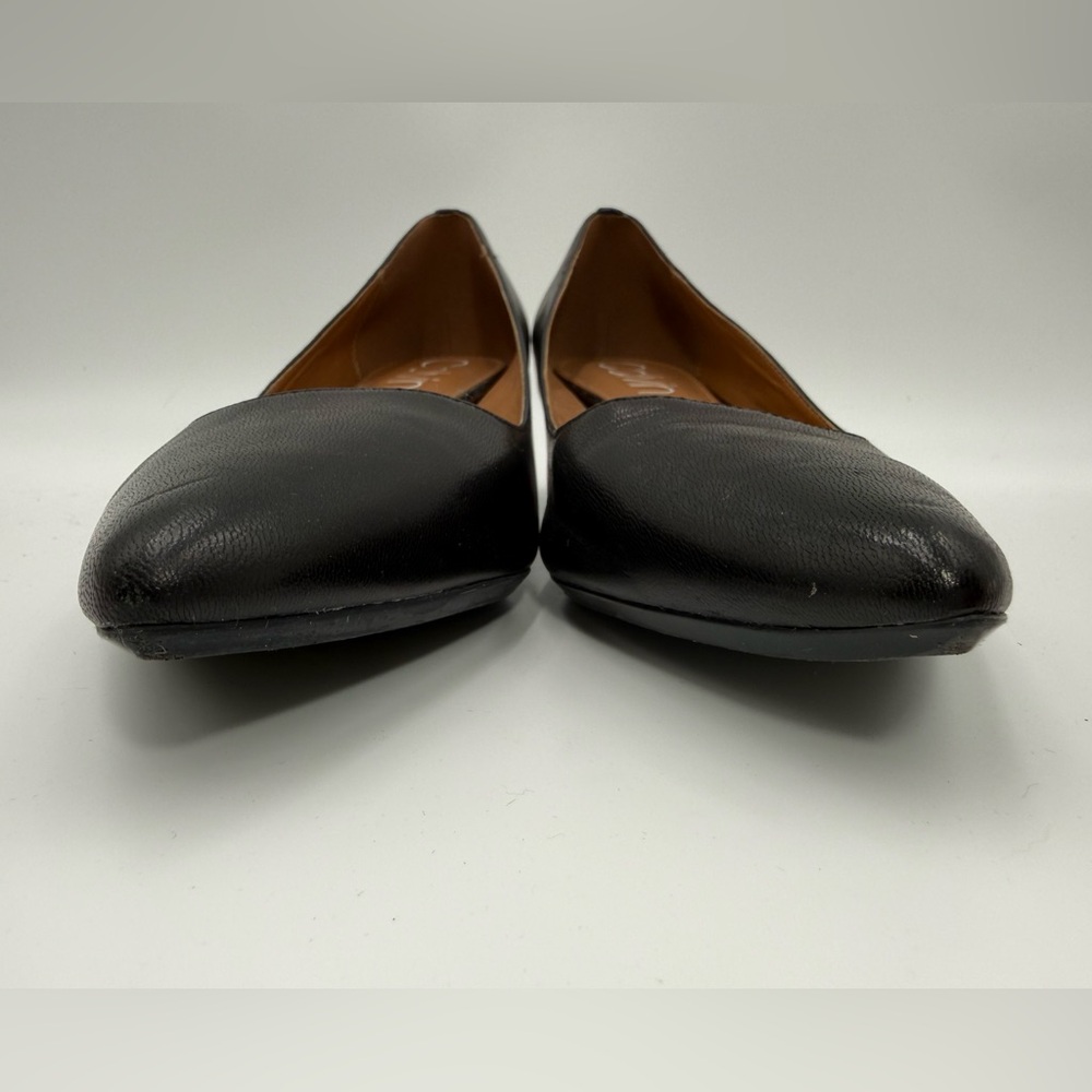 Calvin Klein Black Gabrianna Leather Pumps - Picture 2 of 7